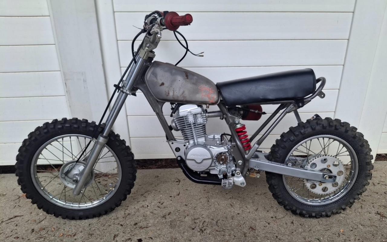 画像2: 在庫品からだとどうしてもクラシックな感じになっちゃうかもなぁ。