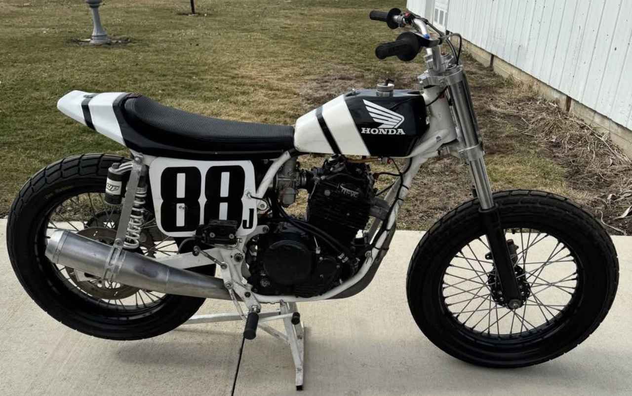 画像1: 色数少なく相当なハイレベルでまとまりを見せるツインショック空冷号