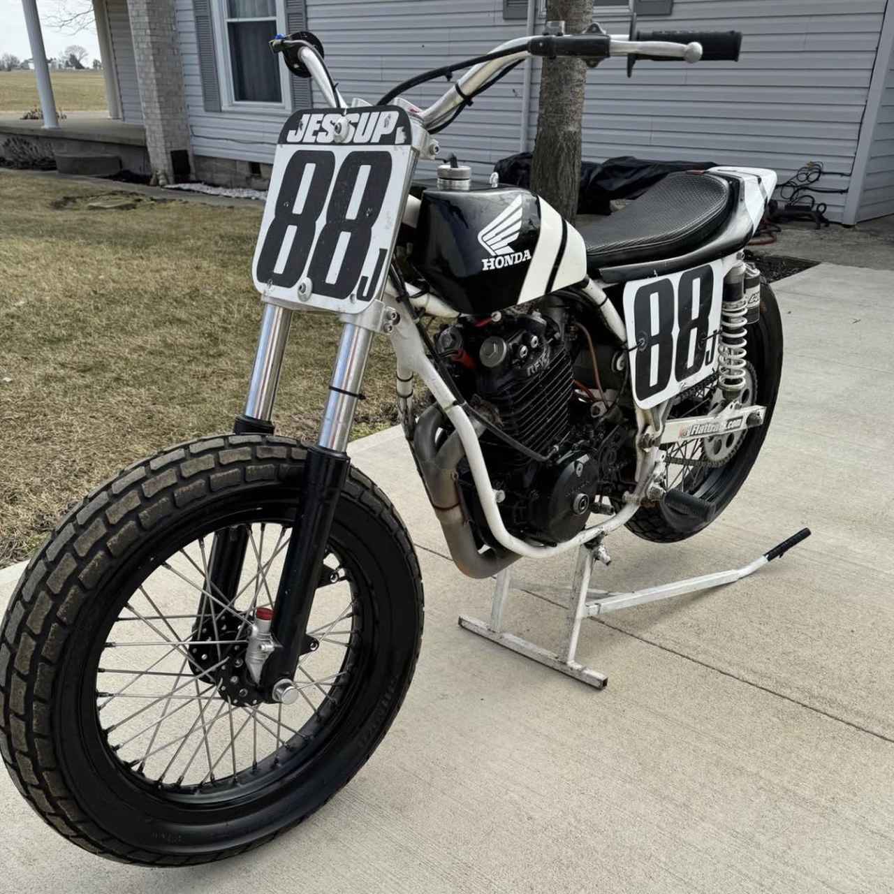 画像2: 色数少なく相当なハイレベルでまとまりを見せるツインショック空冷号