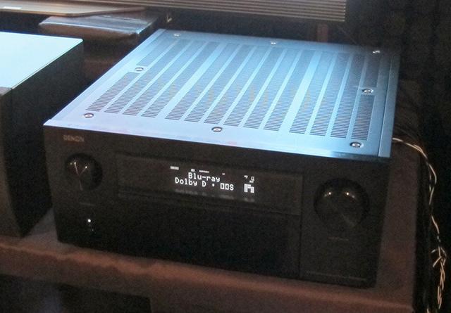 画像: AVアンプはHiVi視聴室のリファレンスと同じ、デノンの13ch対応一体型「AVR-X8500H」