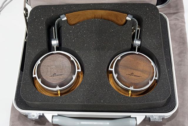 画像: オーブラボーが最初に手掛けたヘッドホン「HAMT-1」 shop.obravo.jp