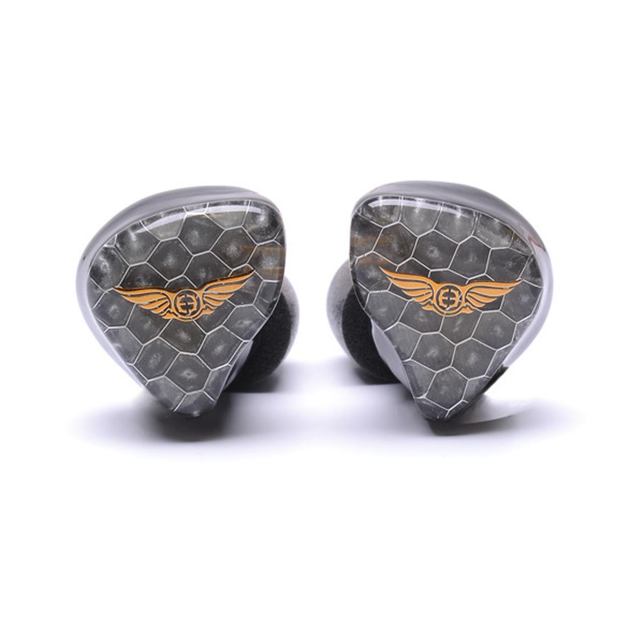 e☆イヤホンが、EMPIRE EARSのカスタムIEM「SAVAGE6 Limited Edition