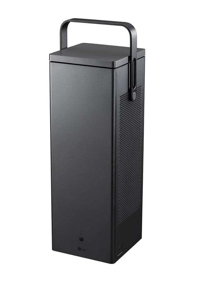 画像: 4K&HDRに対応するDLPプロジェクター「HU80KS」。8月17日発売で価格は33万円前後。ハンドル付で、持ち運びも可能