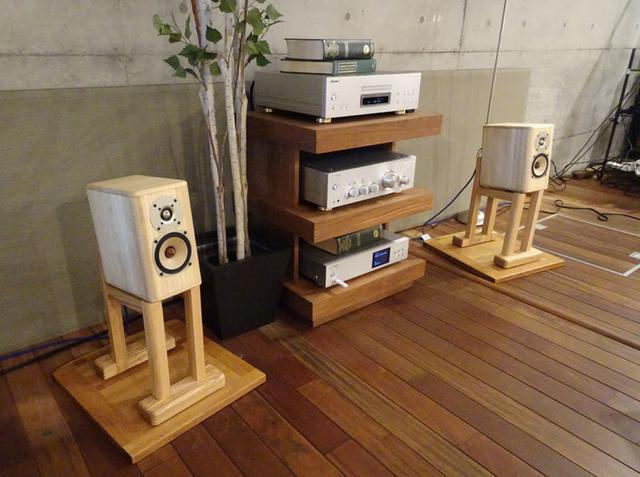 画像: 「桐スピーカー」も3セットが限定販売される。ONKYO BASEで試聴可能だ