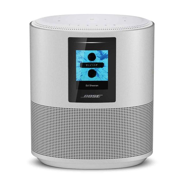 画像: ボーズのワイヤレスオーディオシステム「Bose Home Speaker 500」。カラーリングはブラックとホワイトを用意する