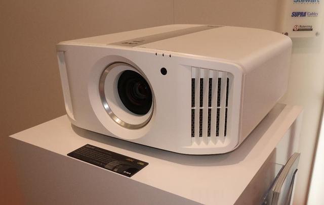 画像: 新4Kデバイス搭載の「DLA-N7B」