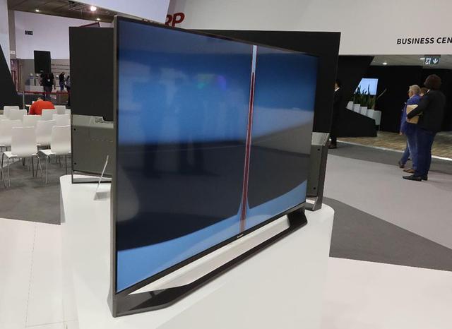 画像: ピニンファーナがデザインした液晶テレビ