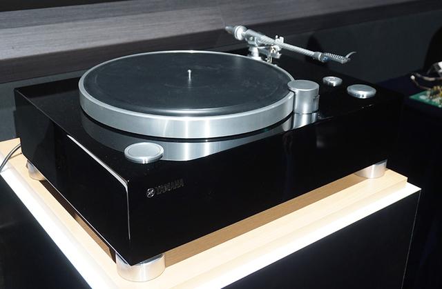 画像: ▲GT-5000のピアノブラック仕上げ。こちらは2019年夏に限定発売予定(詳細は後日)