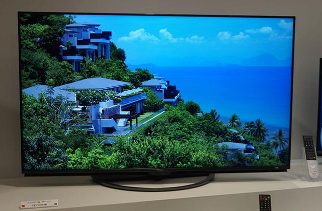 画像: ▲4T-C60NA1。搭載するパネルはVA方式のN-Blackパネルで、バックライトはエッジ型LEDを採用