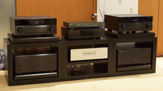 画像: 前モデルのCX-A5100とMX-A5000(写真右側)も準備され、新製品との厳密な聴き比べも実施した