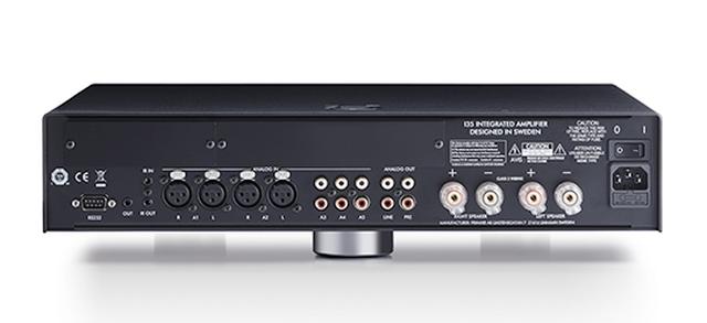 画像: ↑I35には新開発のスイッチング電源APFC(アクティブ・パワー・ファクター・コントロール)が採用されている。従来モデルI32に搭載された電源より5%効率を向上させた仕様