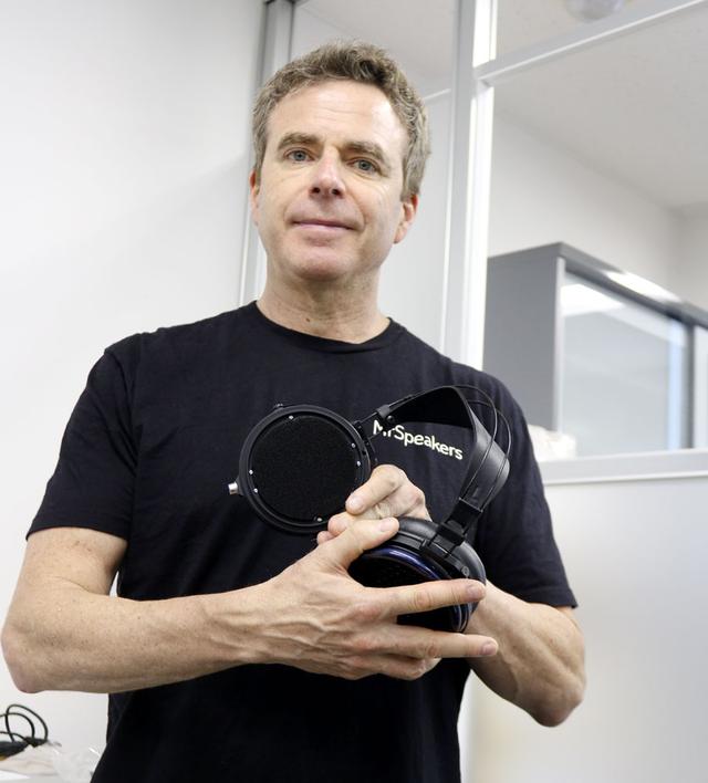 画像: MrSpeakersのHEADMASTER、Dan Clark(ダン・クラーク)氏