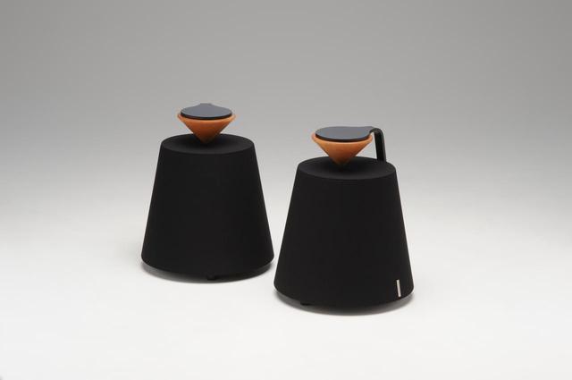 画像: 音が360度に広がる、無指向性スピーカーMojo(モジョ)。価格は¥280,000+税(ペア)