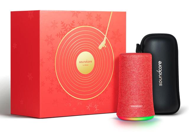 画像: Soundcore Flare Christmas Edition ¥5,999(税込、限定30台の予定) IPX7防水規格のBluetoothスピーカー「Soundcore Flare」の2018年ホリデーシーズン限定モデル。360度に広がる高音質サウンドと音楽に合わせて変化する底面のLEDライトが毎日の音楽ライフやパーティーシーンを華やかに盛り上げる。本体は限定カラーのレッド。持ち運びに嬉しいハードケース付きで、クリスマスギフトとしても最適。
