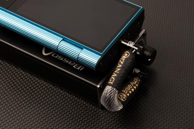 画像: Brise Audio、新素材を採用した3.5mmステレオミニ仕様の短尺ケーブル「IZANAGIミニミニケーブル」を2019年1月11日に発売