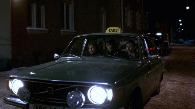 画像2: DIRECTOR-APPROVED SPECIAL EDITION FEATURES STRANGER THAN PARADISE
