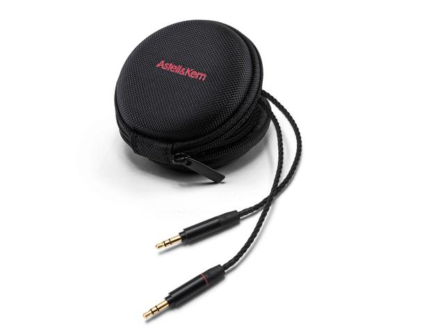 画像: Astell&Kern、音響機器の接続に便利なAUXケーブル「AUX Cable / PEE31」を発売。7N OCCのハイブリッド線材を採用!