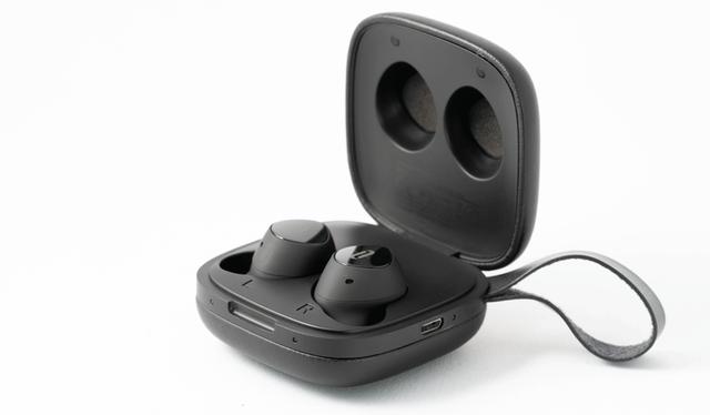 画像: 完全ワイヤレスイヤホン「Duo Free」。価格は8,510円(税込)だ