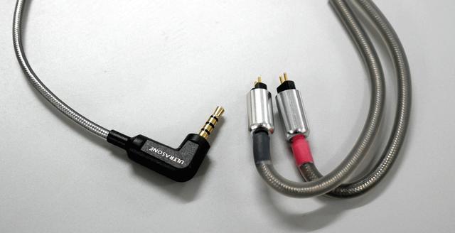 画像: 「SAPHIRE」に付属する2.5mmバランスケーブル