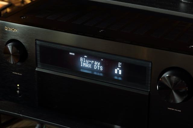 画像: ▲IMAX Enhancedモードの再生時には「IMAX DTS」の表示がされる。今回は強制的にDTSの音声で試したが、IMAX Enhanced仕様のディスクを再生すると、自動でこのモードに切り替わる