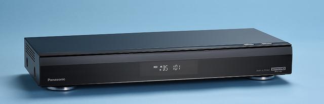 画像: ↑2月号で詳細をレビューしたパナソニックの4Kチューナー内蔵レコーダー。UHDブルーレイの再生にも対応するので、システム更新にうってつけの1台と言える