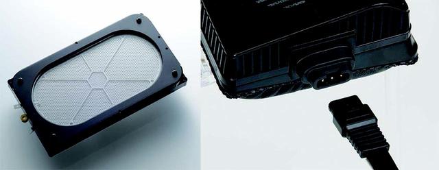 画像: SR-L700 MK2の固定電極には、上位機種と共通のMLERを採用する(左)。右はリケーブル用コネクター