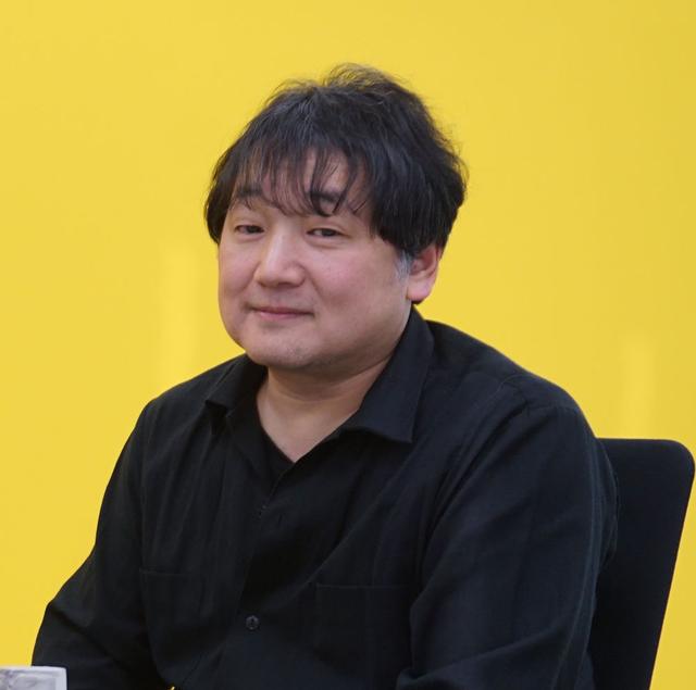画像: 円谷プロダクション・製作本部エグゼクティブマネージャー隠田雅浩さん。4K化に際して、細かい部分まで配慮してグレーディング作業を進めたそうです