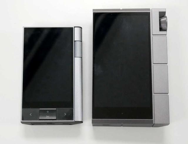 画像: KANN CUBE(右)とKANN(左)
