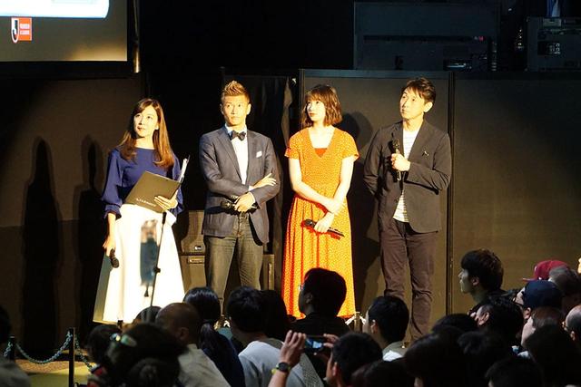 画像: 左から、日々野真理アナウンサー、播戸竜二さん、足立梨花さん、石井正忠さん
