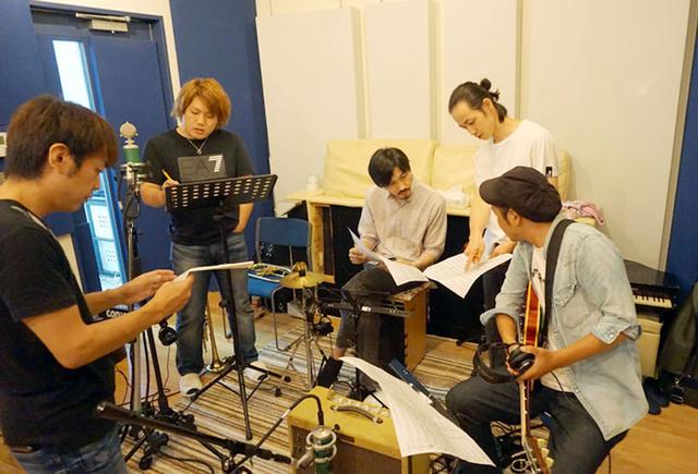 画像: 和田がチャレンジングな作品と語った「SUMMER VIBE」の収録時の様子。同人音楽で初めて768kHz/32bit整数で曲をリリースしたのも彼らBeagle Kickだ