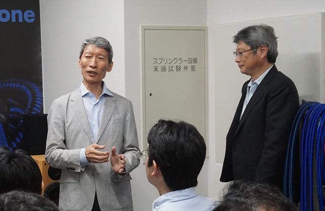 画像: イベント中に潮晴男さんが乱入(?)し、WE-4700の魅力を解説してくれた