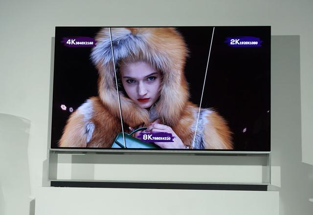 画像: 8K 88インチ有機ELテレビ「LG SIGNATURE Z9」。最新仕様のパネルを搭載している模様