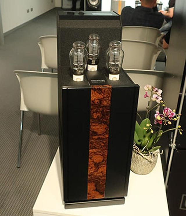 画像: オクターブの「JUBILEE 300B」