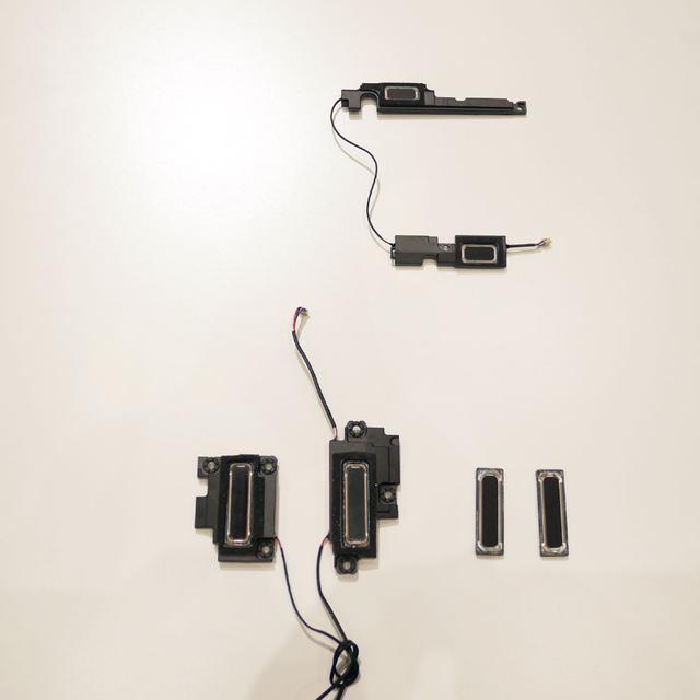 画像: 搭載スピーカー。上がトゥイーター、下がウーファー