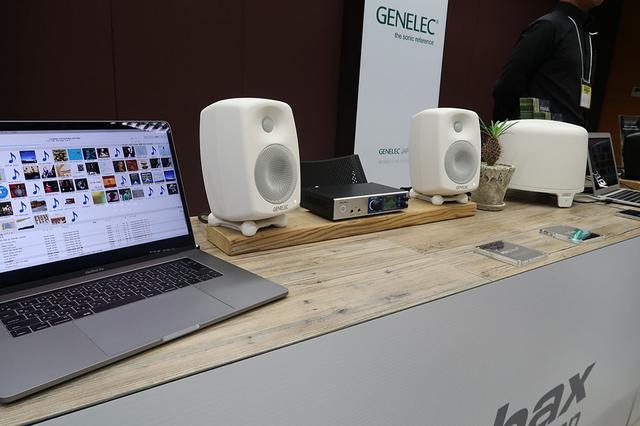 画像: こちらは「ADI-2 DAC」の上位にあたるリファレンス・クラス AD/DAコンバーター「ADI-2 Pro FS」と「G Two」との組合せ。「ADI-2 DAC STUDIO」との聴き比べを可能にするために用意された