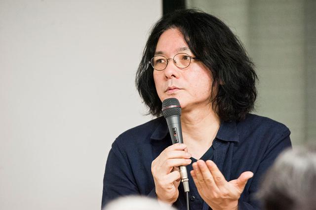 画像: セミナーで講演する岩井俊二監督