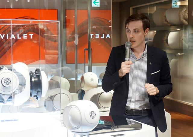 画像: Devialet Japan 事業開発マネージャーのルカ・フェネック氏がブランドについて解説していくれた