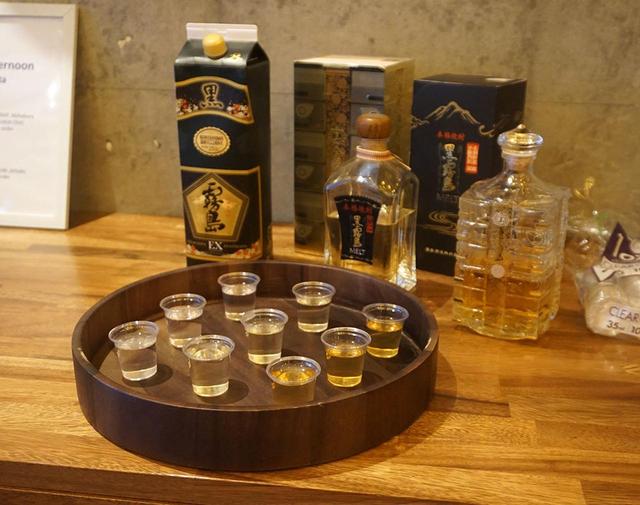 画像: 3種類の芋焼酎のテイスティングも可能だった
