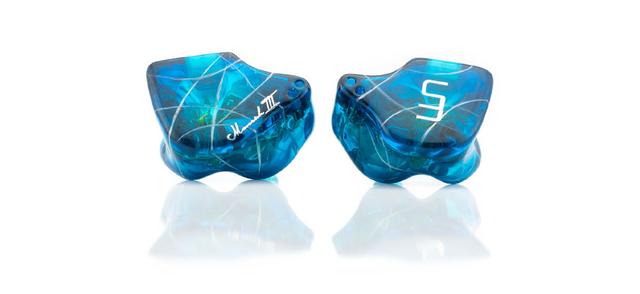 画像: カスタムIEM「MAVERICK III(マーベリック3)」。8月1日発売だ