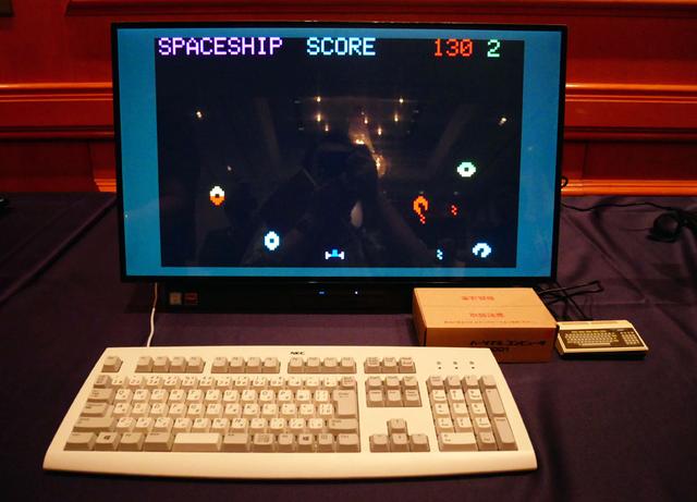 画像: モニターとキーボードを接続すればレトロゲームが楽しめる