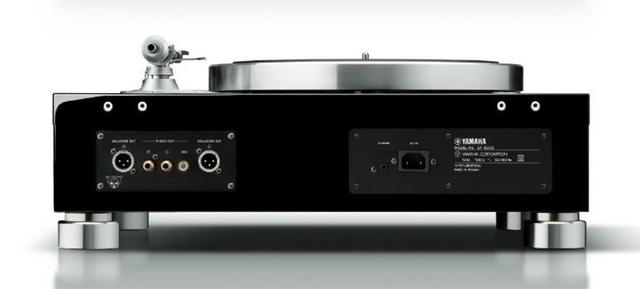 画像: ヤマハのフラッグシップターンテーブル「GT-5000」にピアノブラック仕上げが追加された。グランドピアノと同じ黒鏡面ピアノフィニッシュを採用した「GT-5000(BP)」は2020年1月の発売