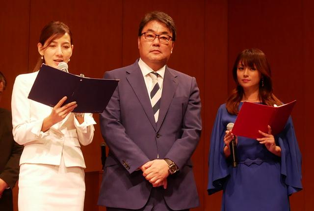 画像: BS日テレ4Kは、9月1日12:00開局。12:05より開局特番として、高橋大輔のアイスショー「氷艶」をオンエアする。中央はBS日本 中山社長
