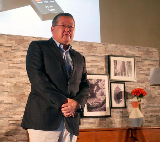 画像: J:COM LINKの特徴を説明する井村公彦社長