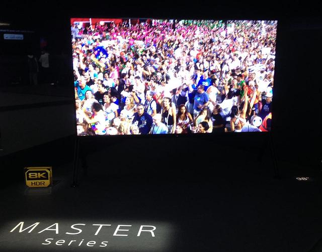 画像1: ソニーブースからプロジェクター展示が消えた! しかし「IMAX Enhanced」ブースでデモを発見してひと安心。ファームウェアアップデートもあり【御法川裕三のIFA2019散策 その14】