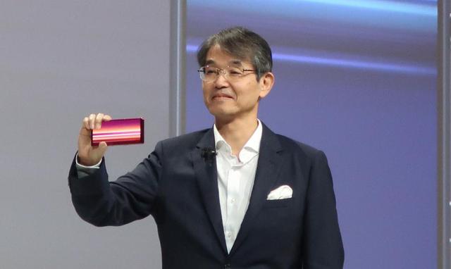 画像: ソニーのプレス・カンファレンスの主役、石塚茂樹氏。ソニーが近年掲げている「クリエイティビティとテクノロジーの力で、世界を感動で満たすことがソニーの存在意義である」という理念に言及。新しいオーディオについても追求