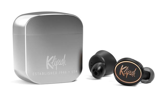画像: Klipsch初の完全ワイヤレスイヤホン「T5 TRUE WIRELESS」が日本デビュー。秋葉原の「ONKYO BASE」で、本日から先行展示をスタート。充電ケースと合わせて最大24時間の再生が可能