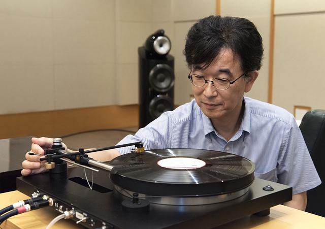 画像: 取材はステレオサウンド試聴室で行なった。カートリッジには重さ9.5gのマイソニックラボ「Eminent GL」を使用