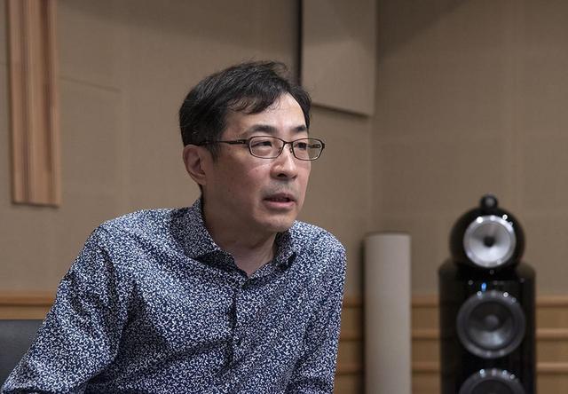 画像: デノン サウンドマネージャーの山内慎一氏。SX1 LIMITED開発時の苦労話は尽きない