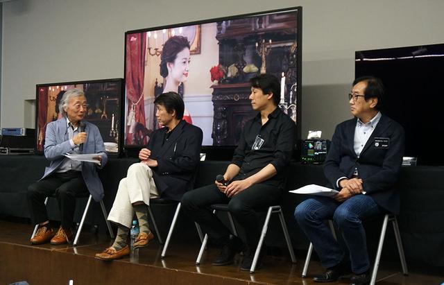 画像: トークセッションの様子。左から麻倉さん、小倉さん、今塚さん、小池さん