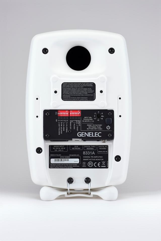 画像5: ホームリスニングでも大いに輝くGENELECスピーカー。音楽そしてステレオAV再生を試す【ステレオ再生 第②回】